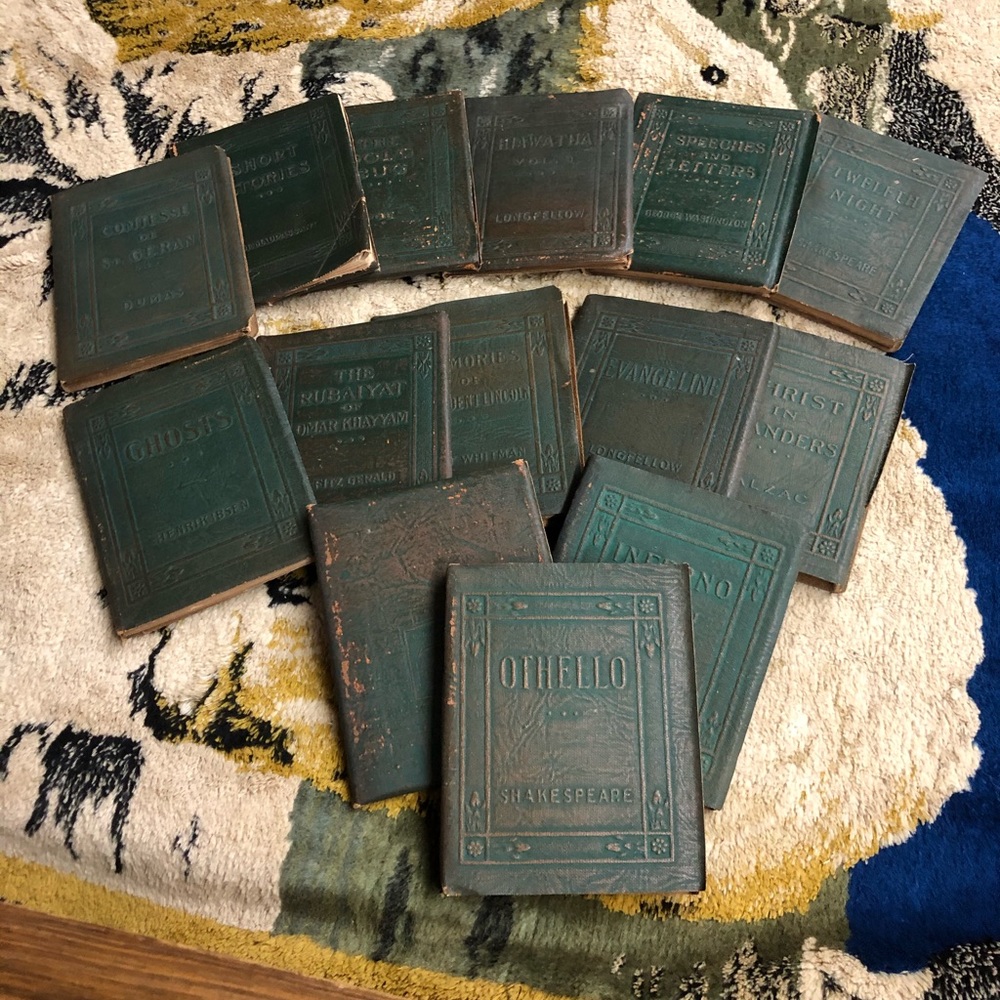 Antique children’s 📚 from the 1920